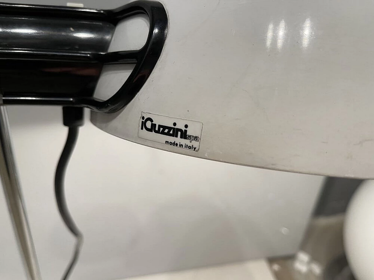 Lampada da scrivania regolabile in plastica di iGuzzini, anni '80 1372252