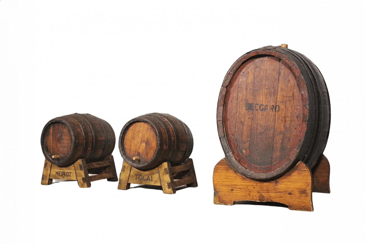 Gruppo di 3 botti da vino, anni '50 1372547
