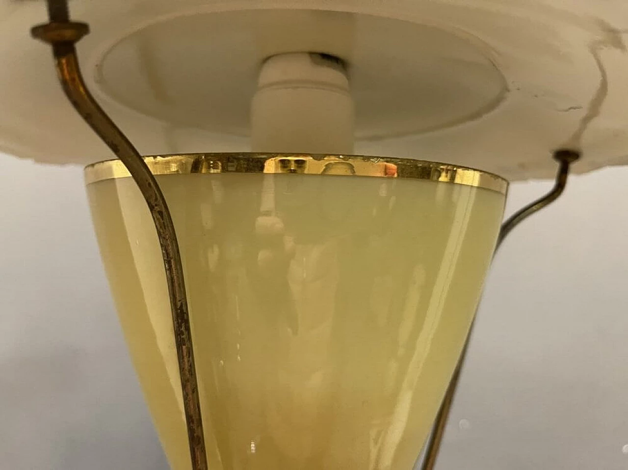 Lampada in vetro opalino e metallo verde, anni '50 1372742