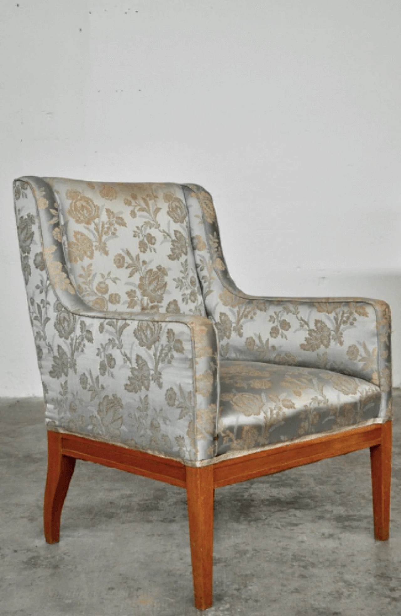 Austrian ashwood and silk sofa and pair of armchairs, 1930s 1372763