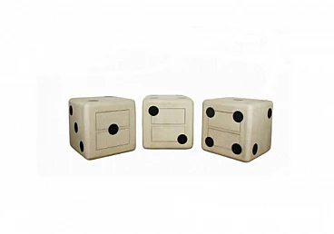 3 mobili a forma di dado Nut con rotelle e due cassetti, anni '80