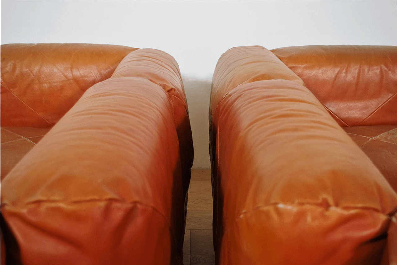 Pair of Techniform sofas and pouf in orange leather by Mario Marenco for Arflex, 1970s 1373357