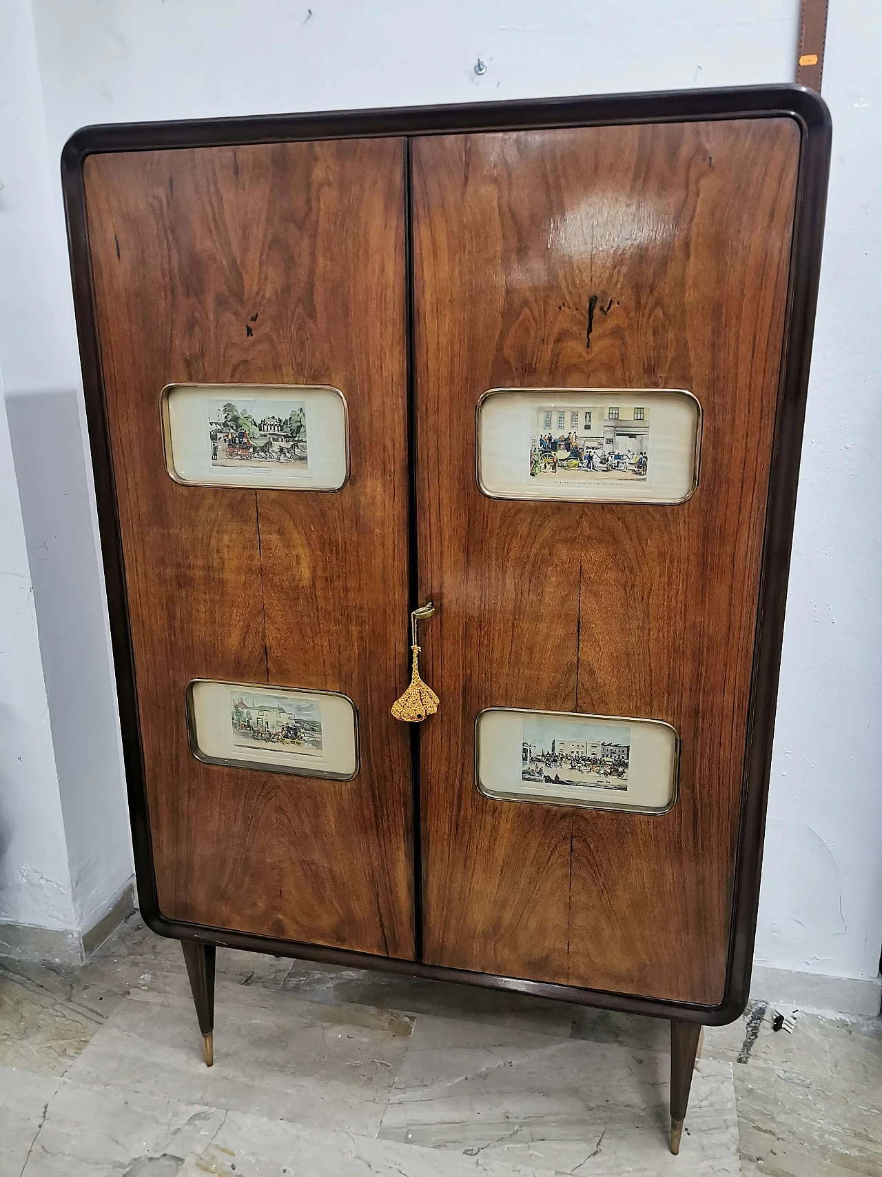 Wooden bar cabinet with illuminated interior, 1950s 1373537