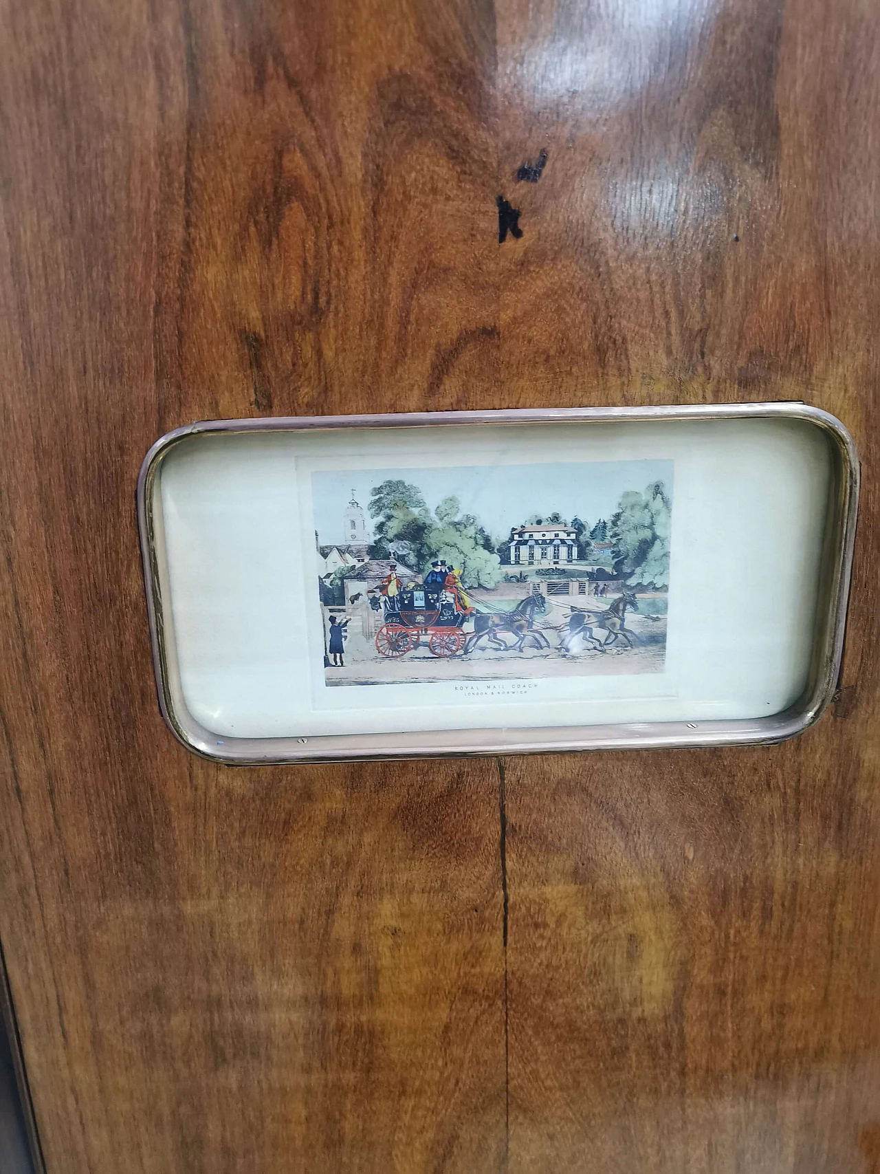 Mobile bar in legno con interno illuminato, anni '50 1373540