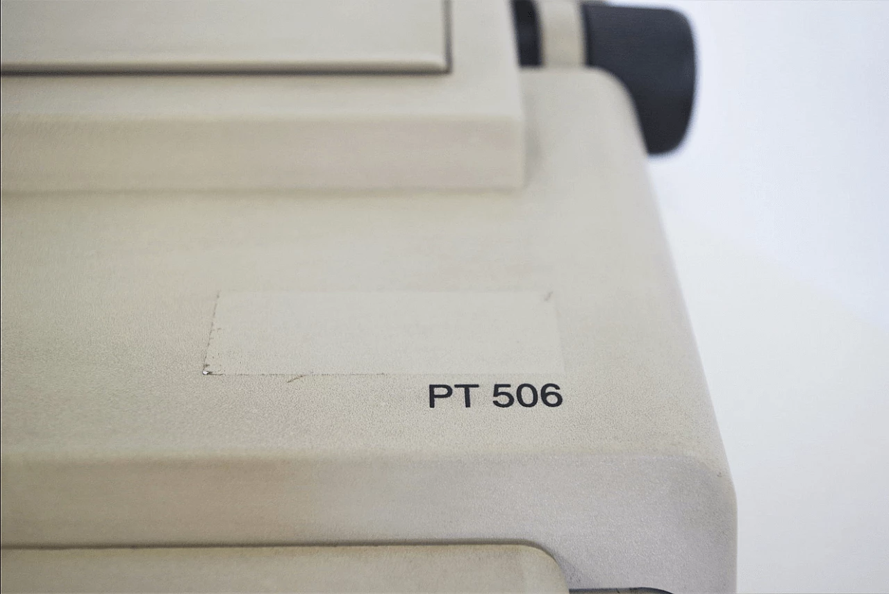 Macchina da scrivere elettronica PT-506 di Olivetti, anni '80 1373764