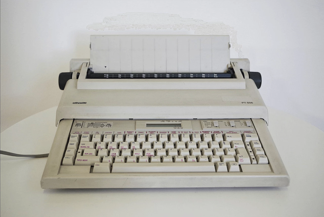 Macchina da scrivere elettronica PT-506 di Olivetti, anni '80 1373774