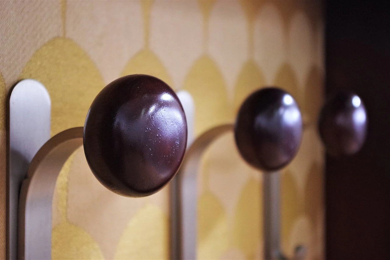 Wooden coat rack, 1970s 1373912