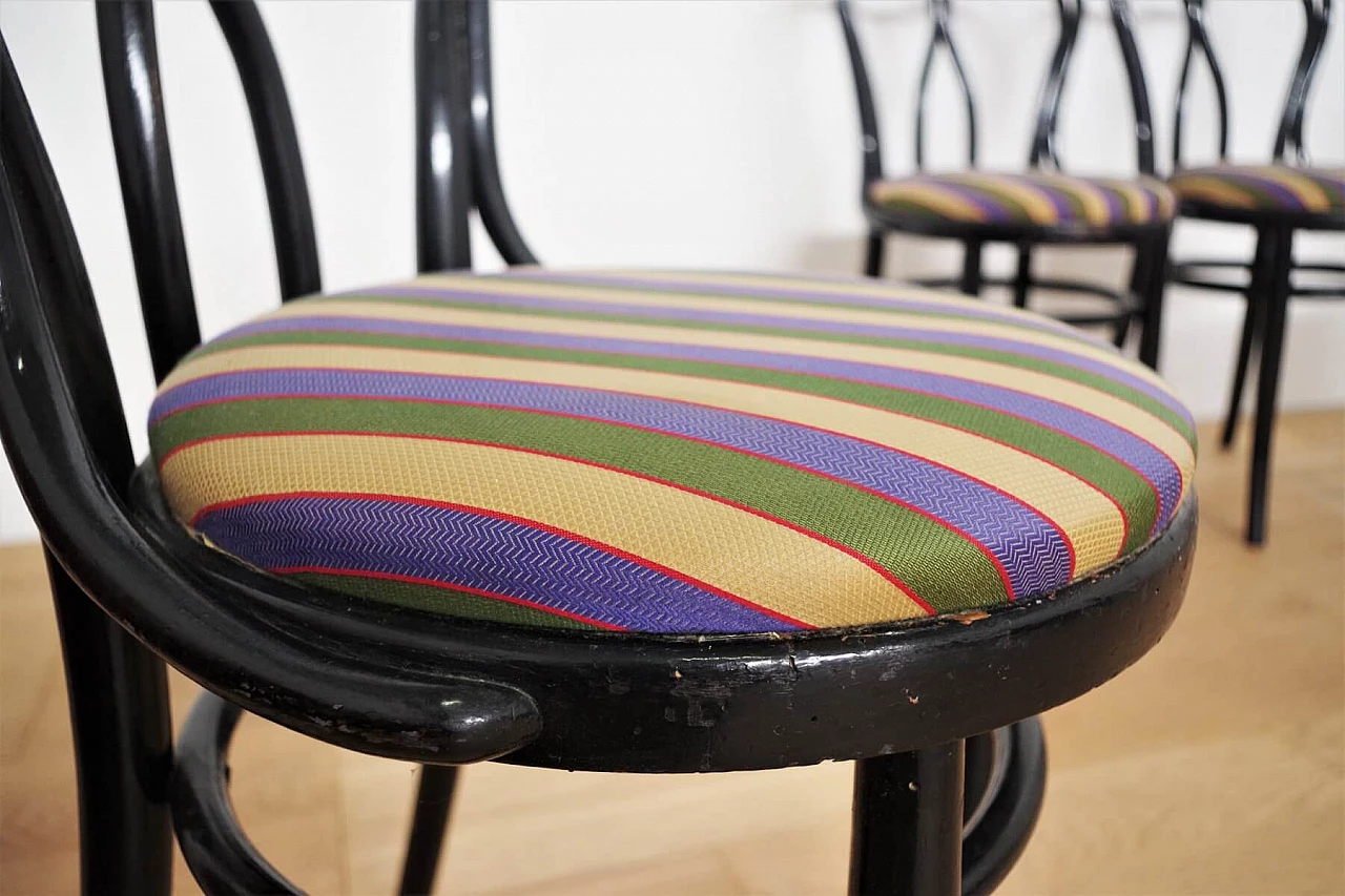 4 sedie nere Thonet con seduta in tessuto, anni '50 1374050