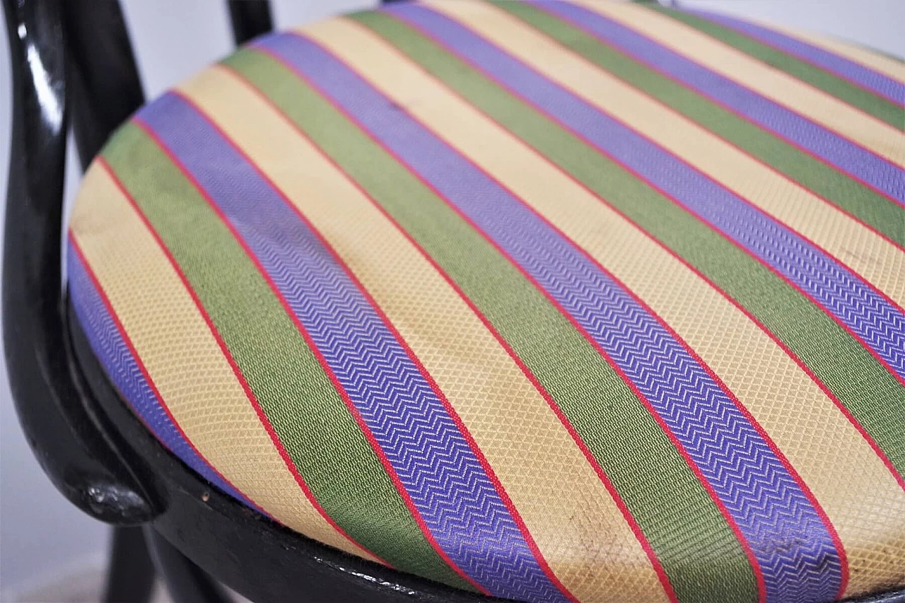 4 sedie nere Thonet con seduta in tessuto, anni '50 1374054