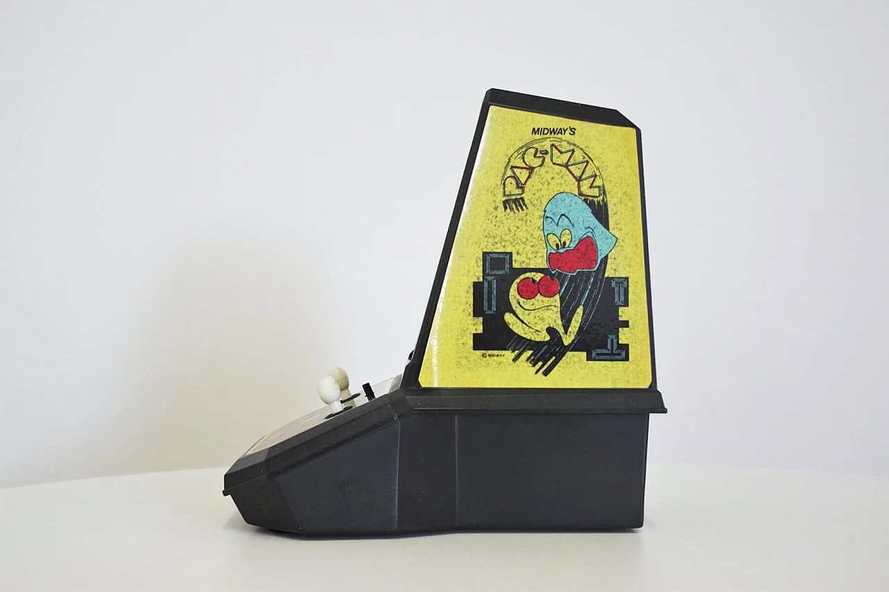 Pac-Man minigame by Coleco, 1980s 1374164