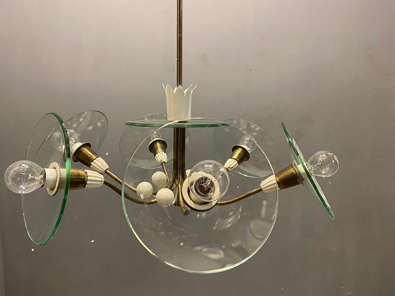 Chandelier in brass and glass by Pietro Chiesa for Fontana Arte, 40s 1375047