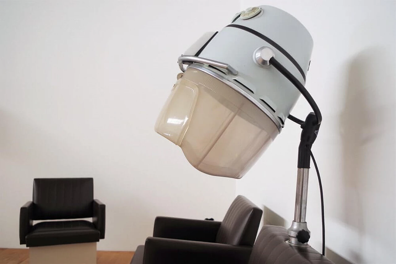 4 poltrone da parrucchiere in finta pelle con casco, anni '70 1375143