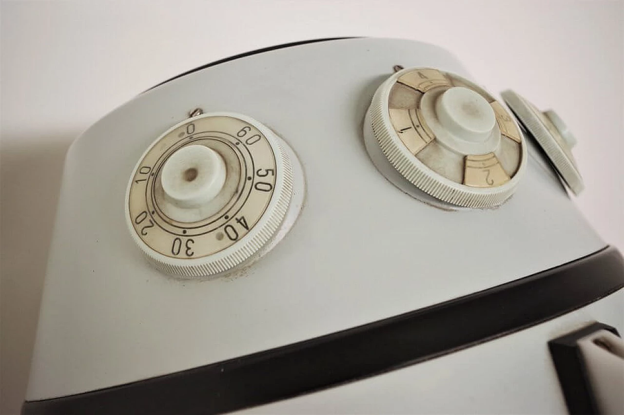 4 poltrone da parrucchiere in finta pelle con casco, anni '70 1375146