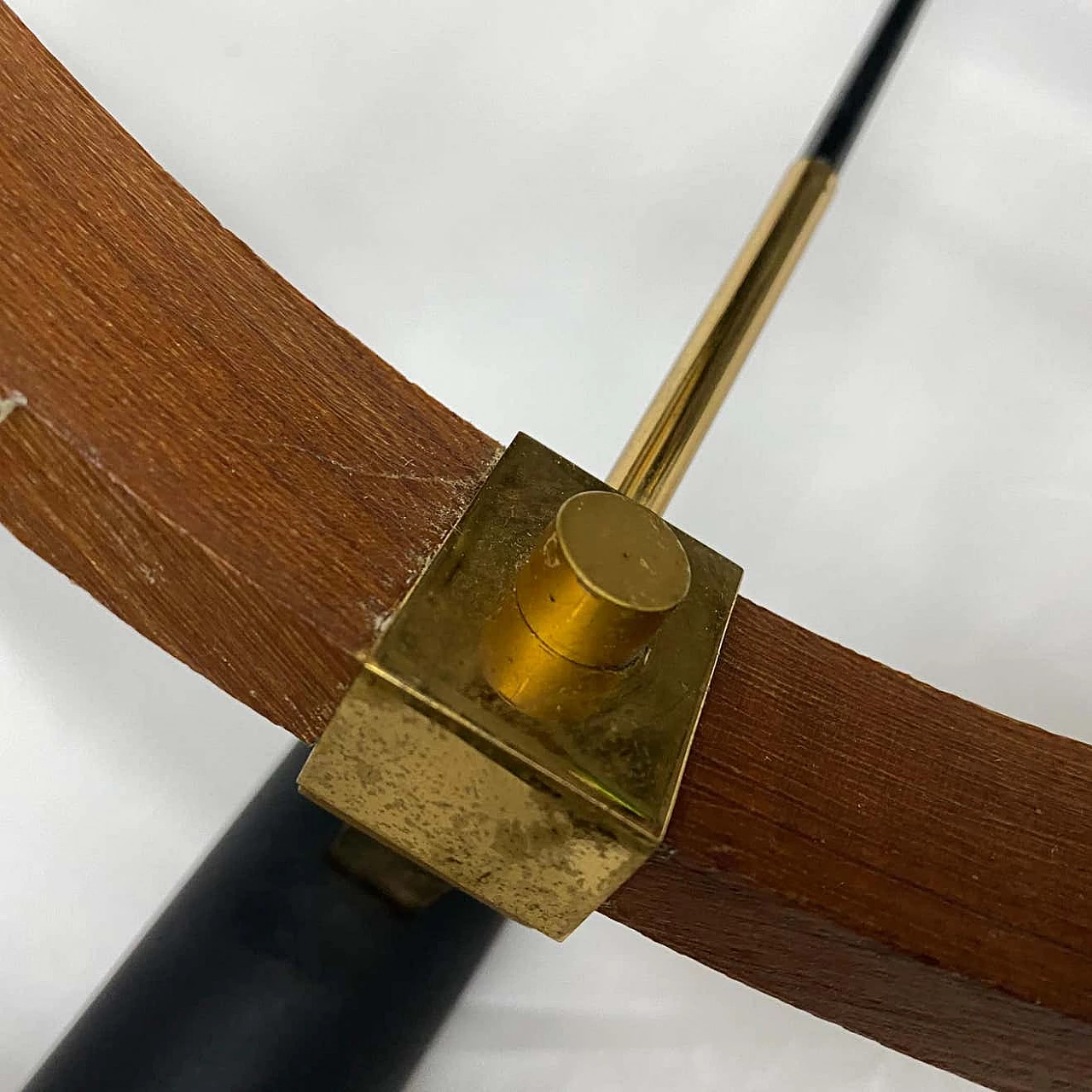 Lampadario in ottone, teak e vetro in stile Stilnovo, anni '60 1376640