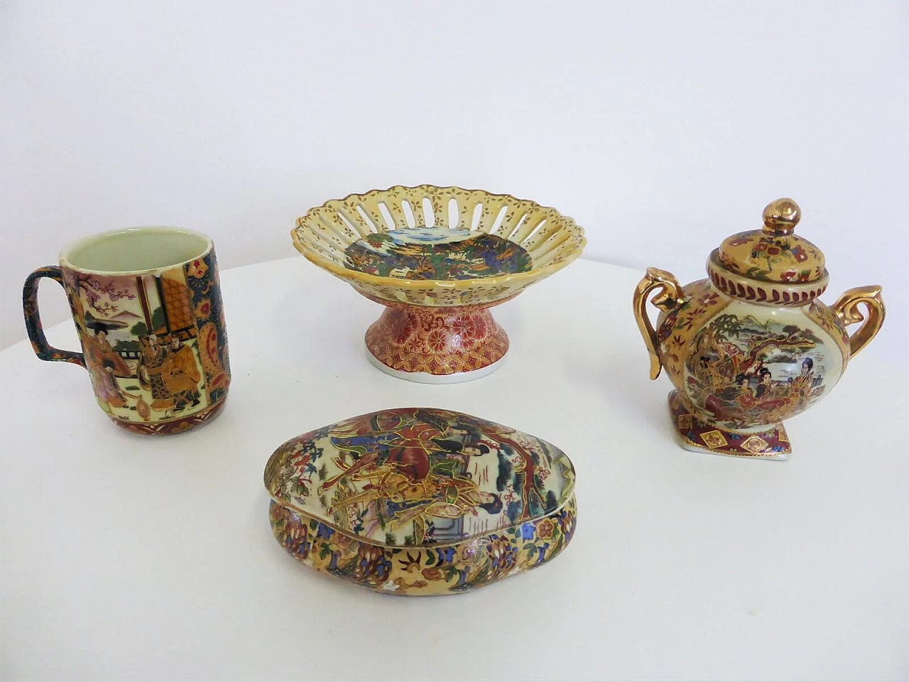 4 ceramiche Antic Satsuma dipinto a mano, anni '50 1376644