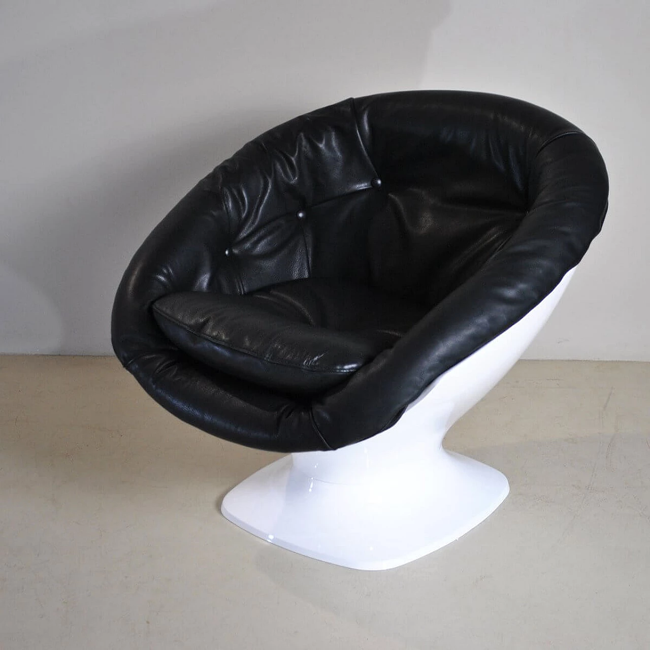 Black leather armchair by Raphael Raffel for Herman Miller, 1970s 1376893