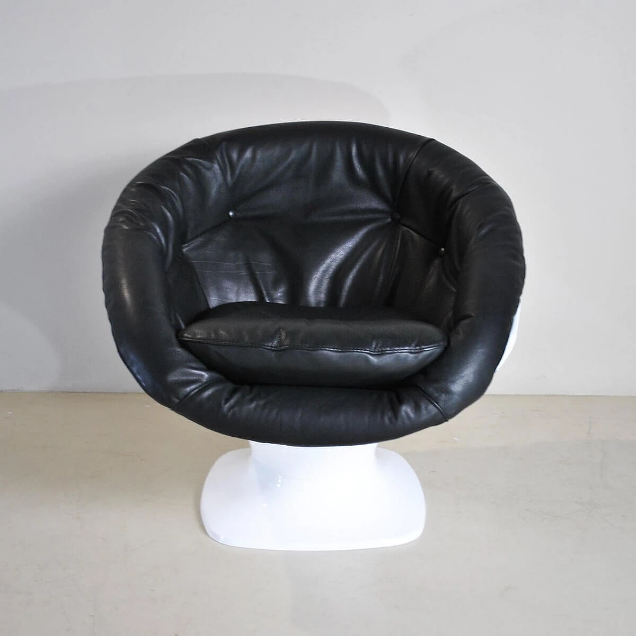 Black leather armchair by Raphael Raffel for Herman Miller, 1970s 1376901