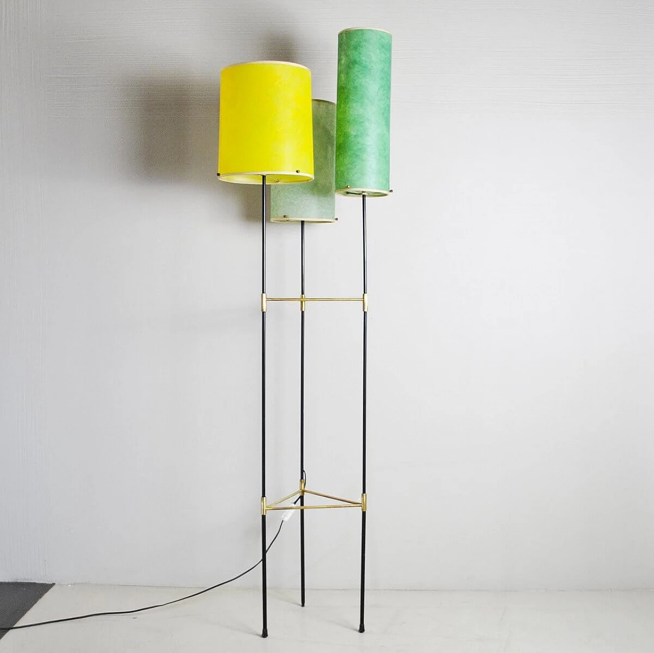 Black metal and brass floor lamp, 1950s 1377244