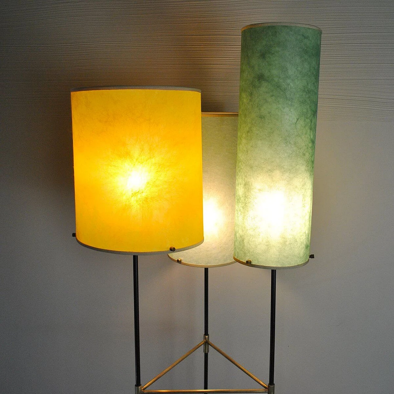 Black metal and brass floor lamp, 1950s 1377250