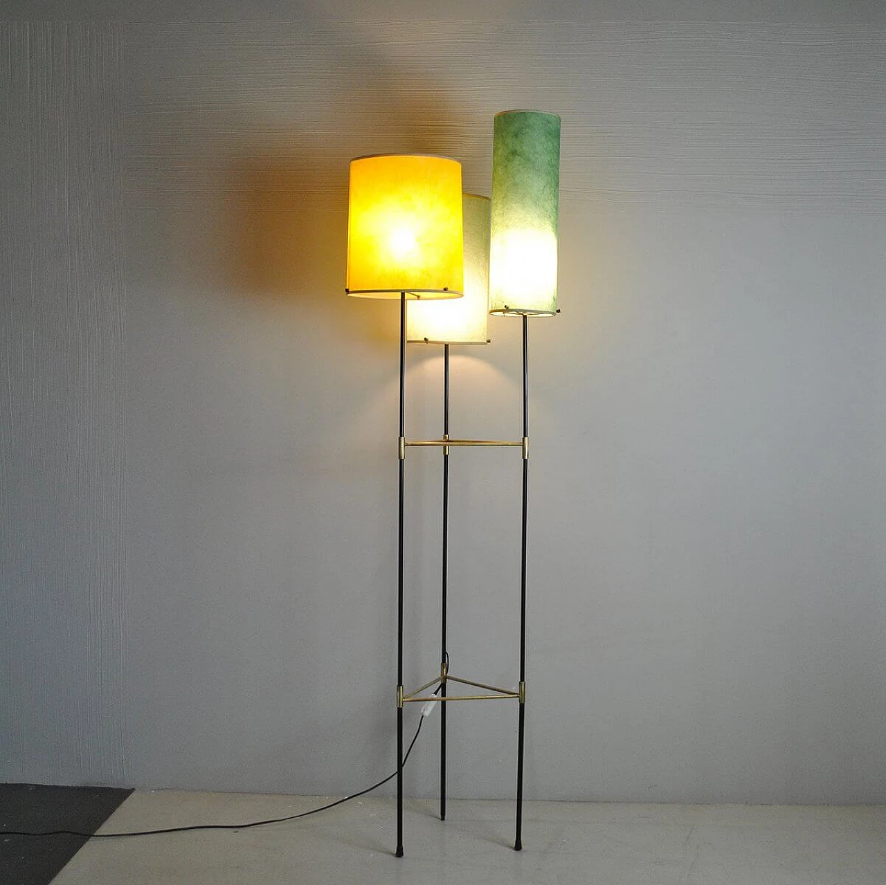 Black metal and brass floor lamp, 1950s 1377251
