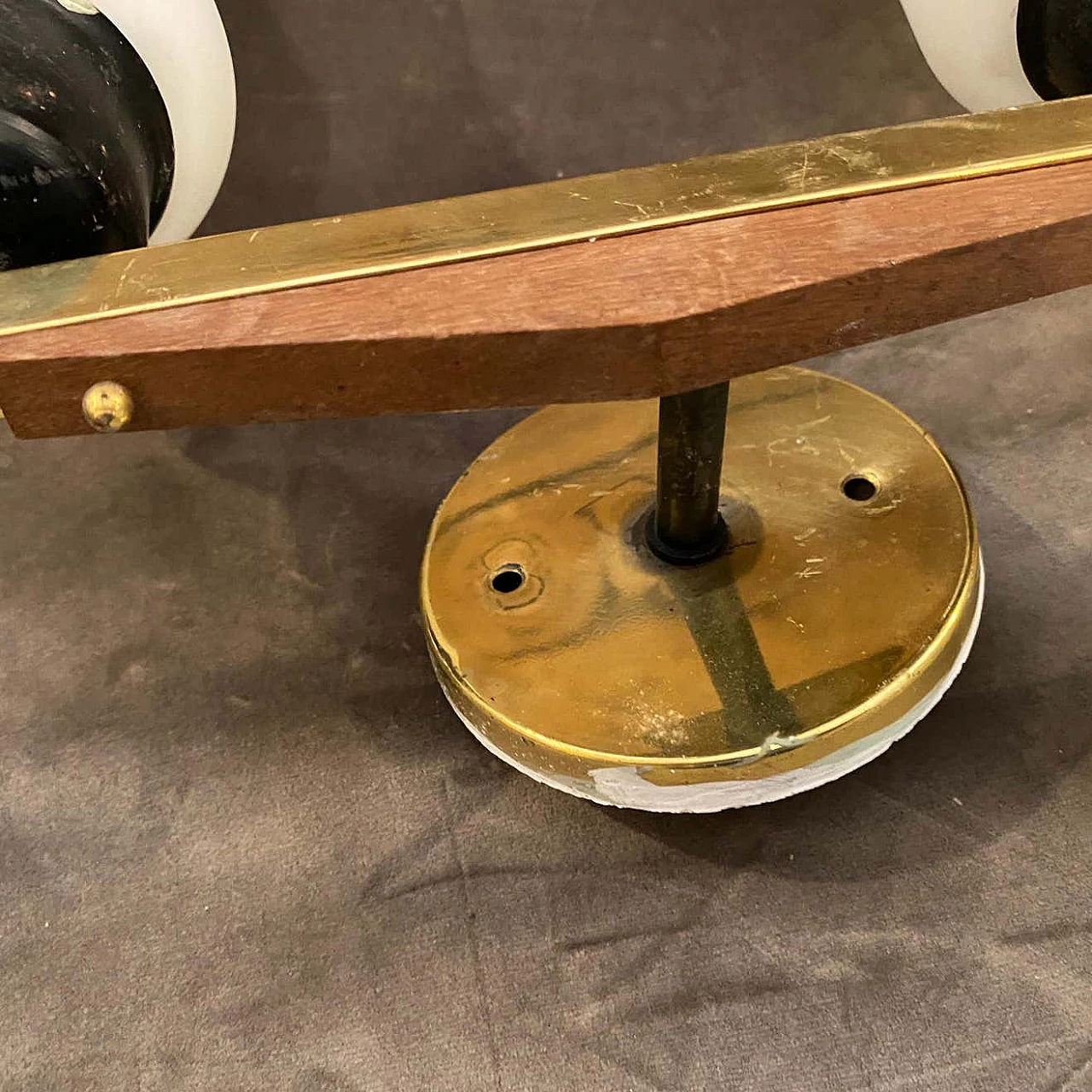 A pair of brass, teak and glass wall lamps in the Stilnovo style, 1950s 1377580