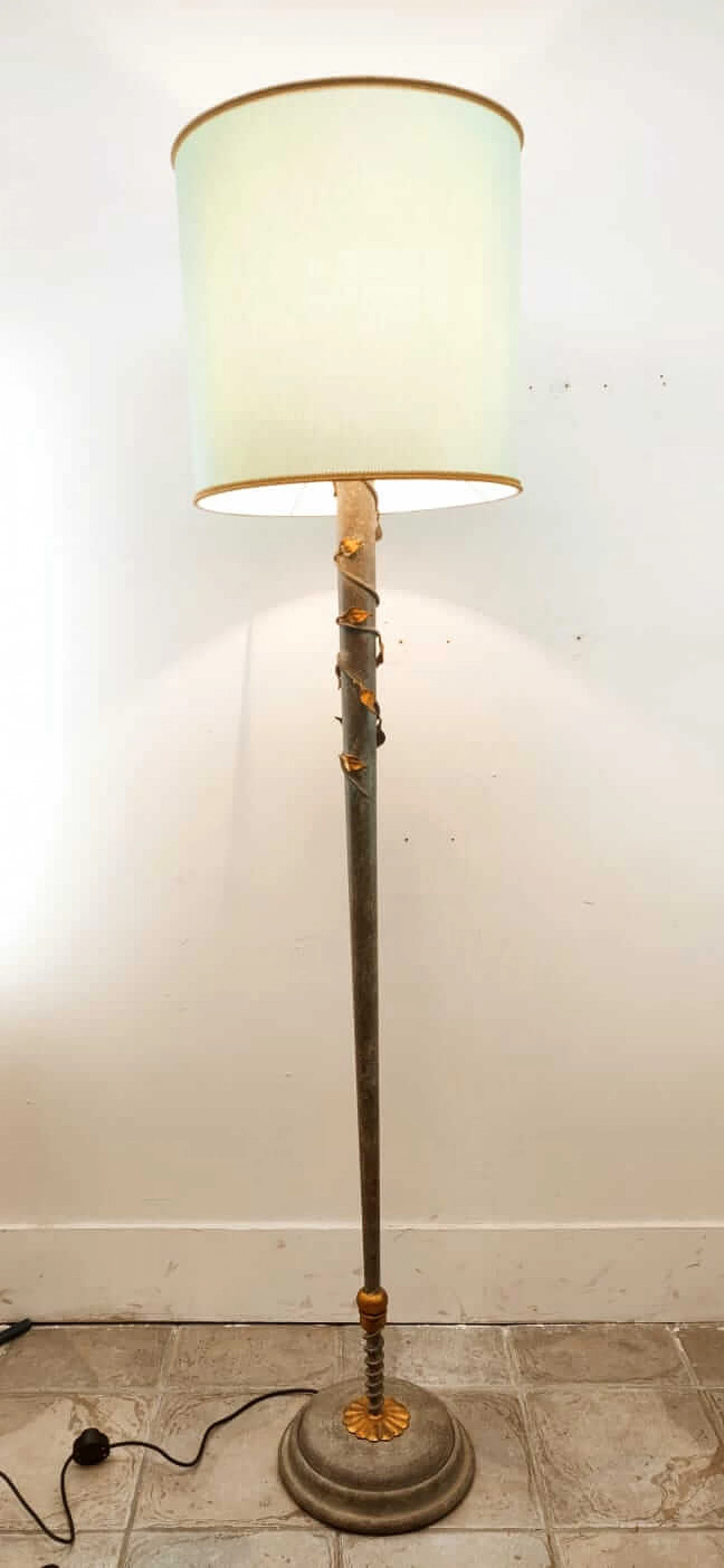 Floor lamp with decorative leaves, 1960s 1377771