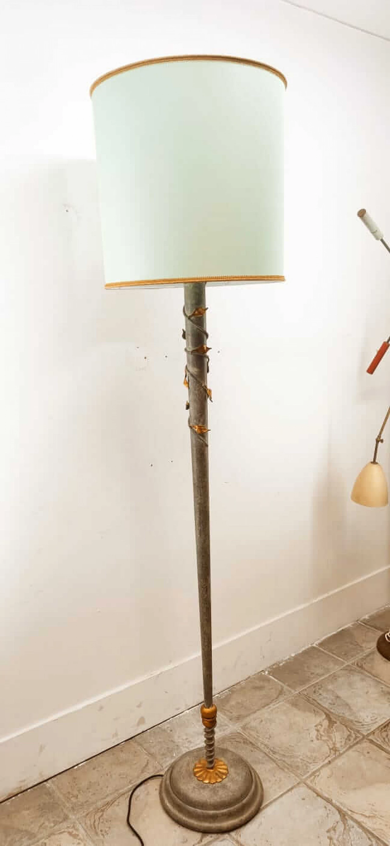 Floor lamp with decorative leaves, 1960s 1377772