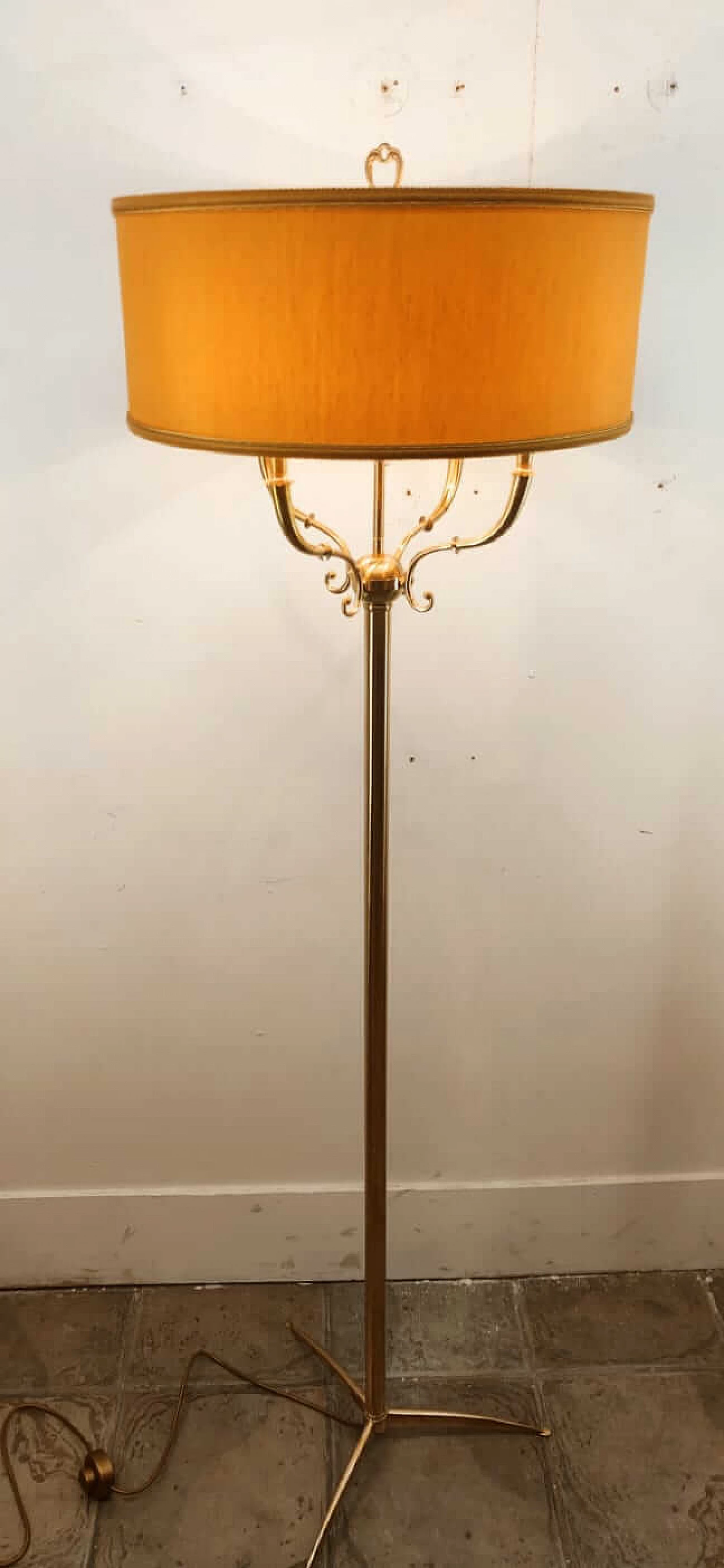 Lampada da terra in ottone con 4 luci, anni '50 1377867