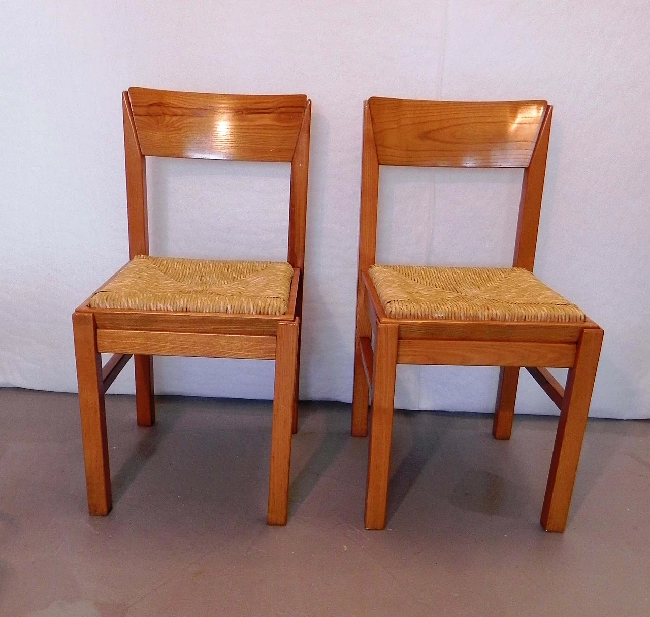 Pair of kitchen chairs in solid lime wood, 1980s 1378080