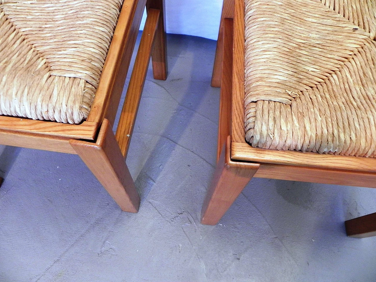 Pair of kitchen chairs in solid lime wood, 1980s 1378085