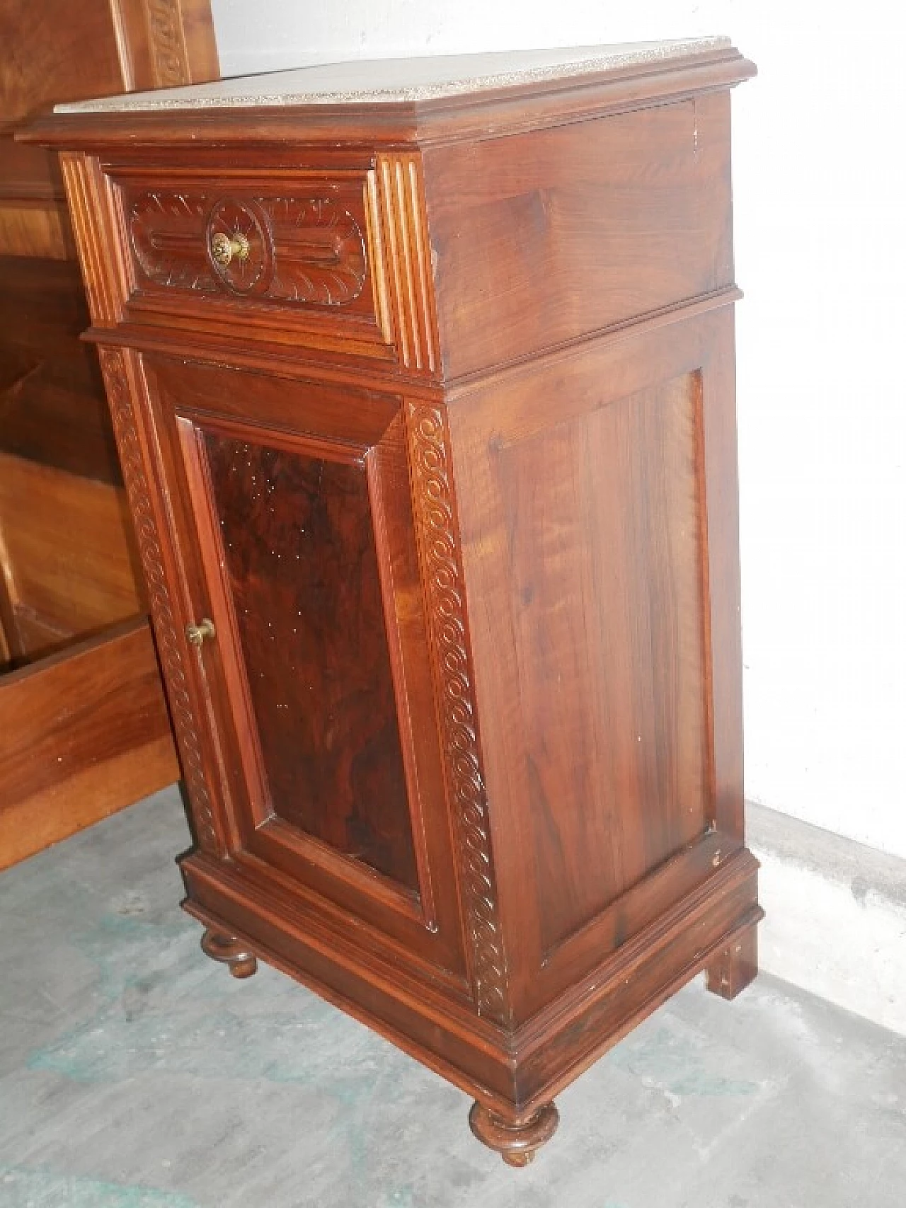 Pair of walnut bedside tables with grit top, early 20th century 1378225