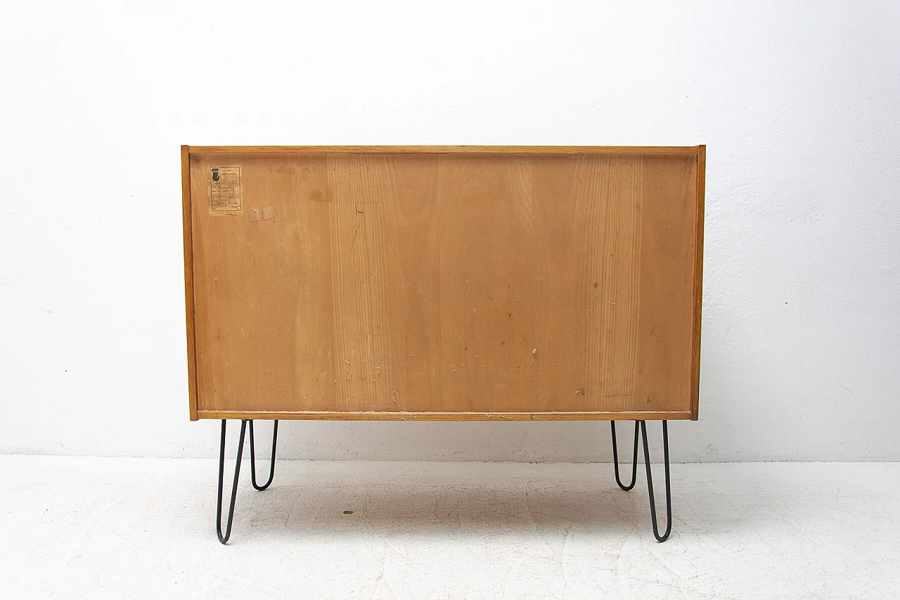 Credenza U-450 di Jiří Jiroutek, anni '60 1378582