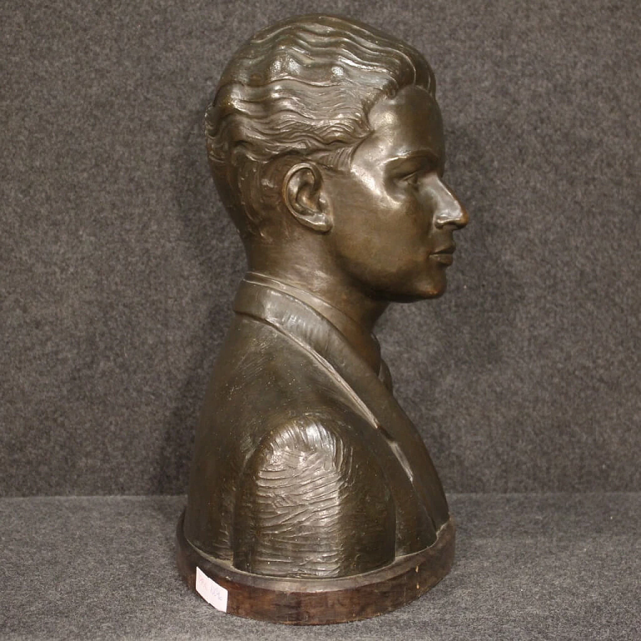 Bust of a gentleman, American bronze sculpture, 1930s 1378946