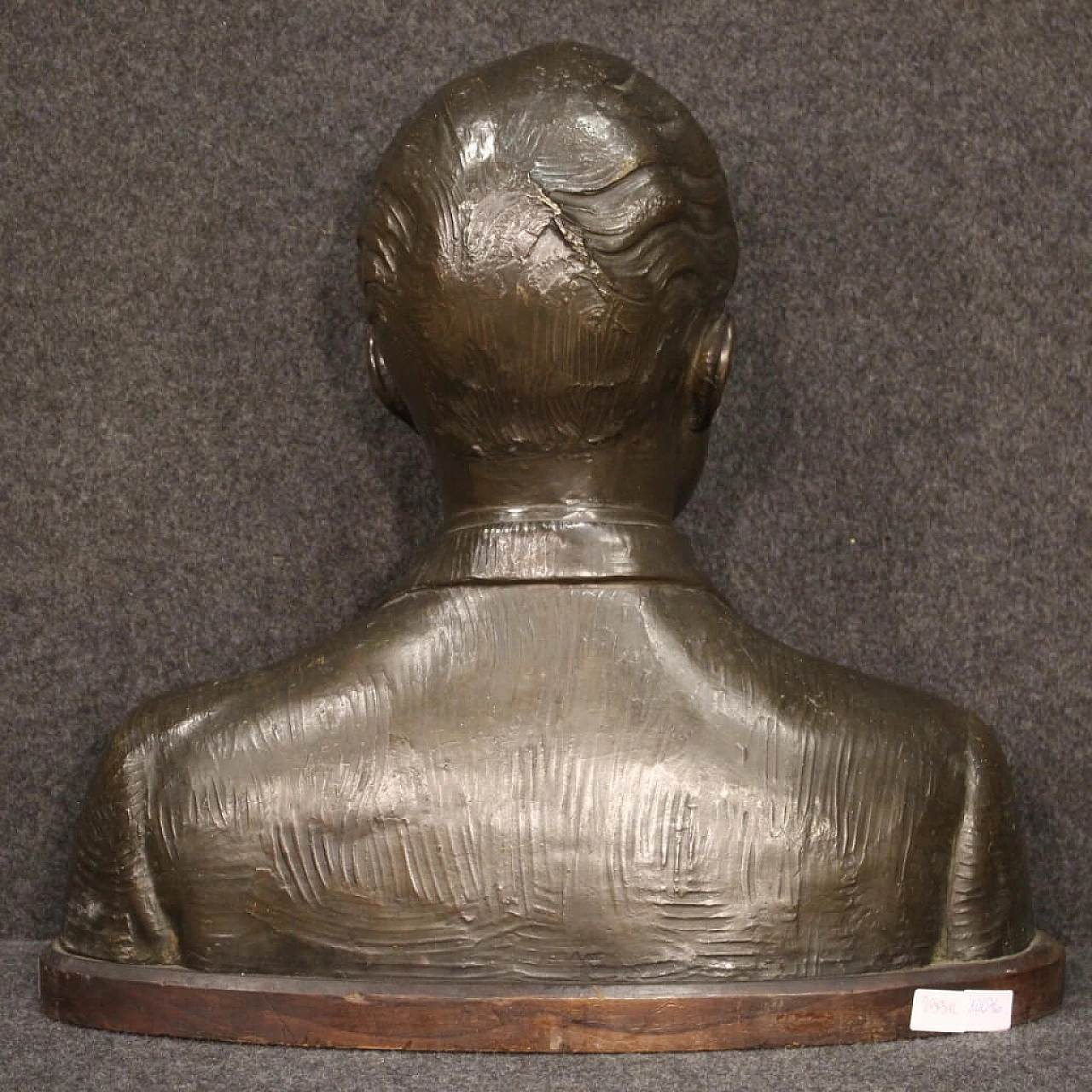 Bust of a gentleman, American bronze sculpture, 1930s 1378947