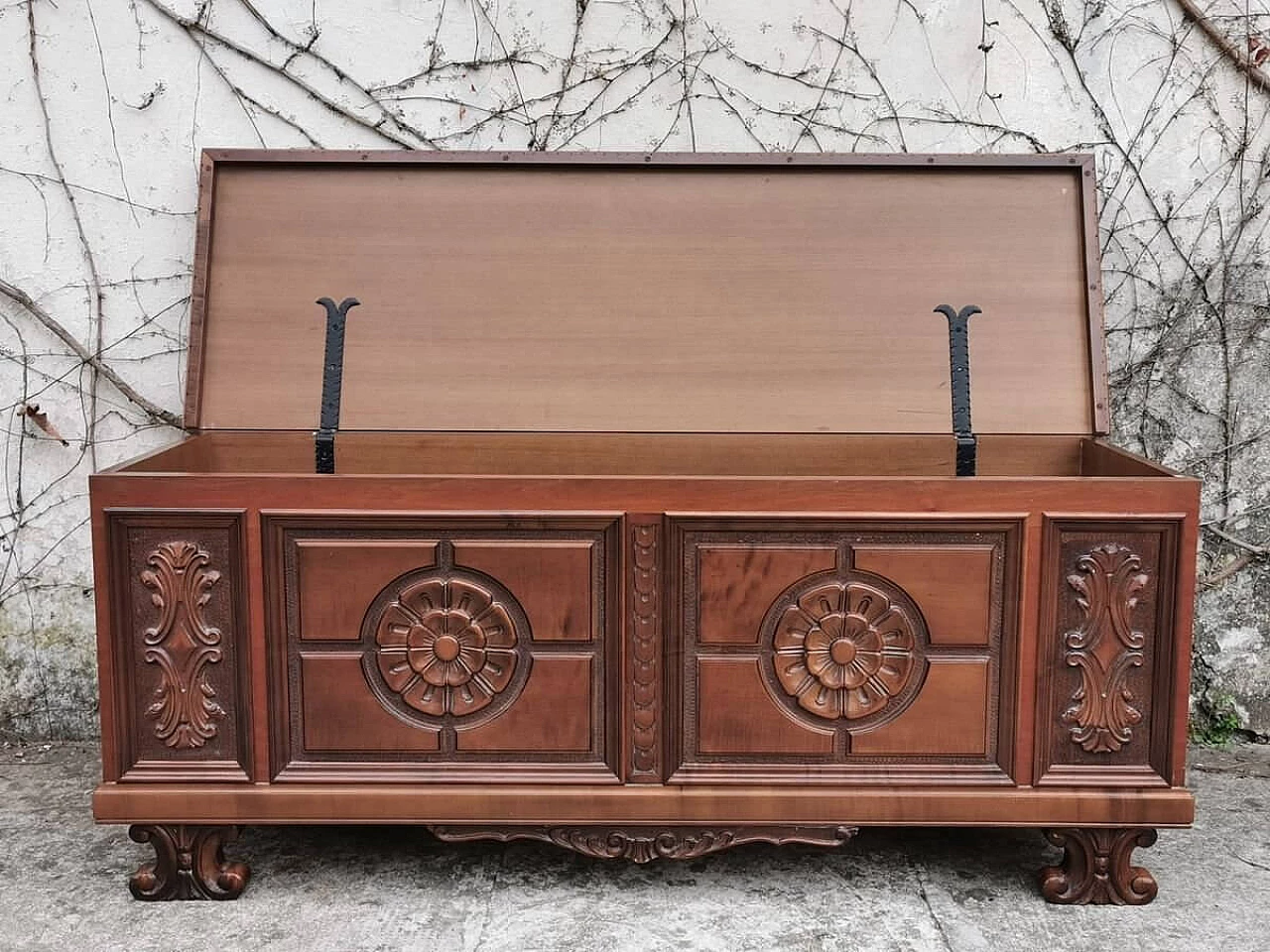 Wooden carved chest, 1970s 1379055