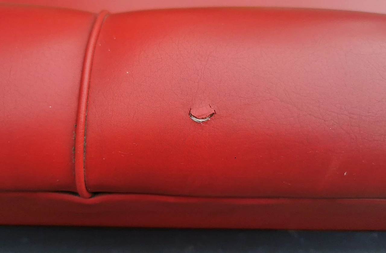 Divano Letto anni ‘70 pelle rossa Pirelli 1379143