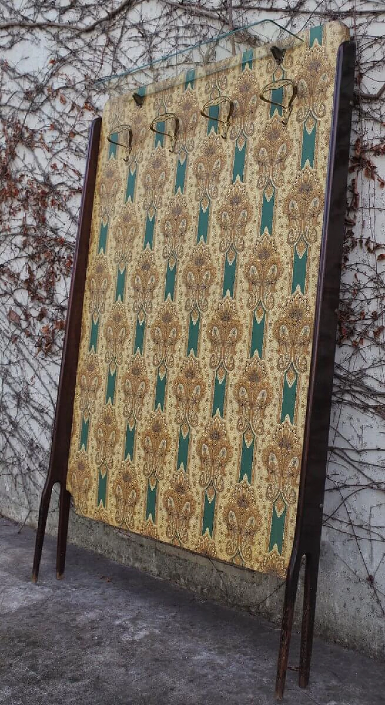 Appendiabiti di Paolo Buffa in mogano con tessuto decorato, anni '50 1379887