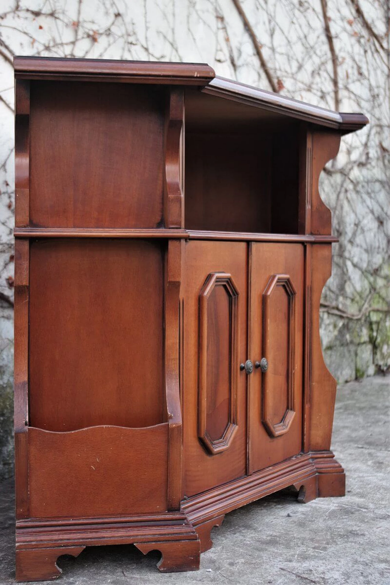 Walnut corner cabinet with magazine rack, 1950s 1380170