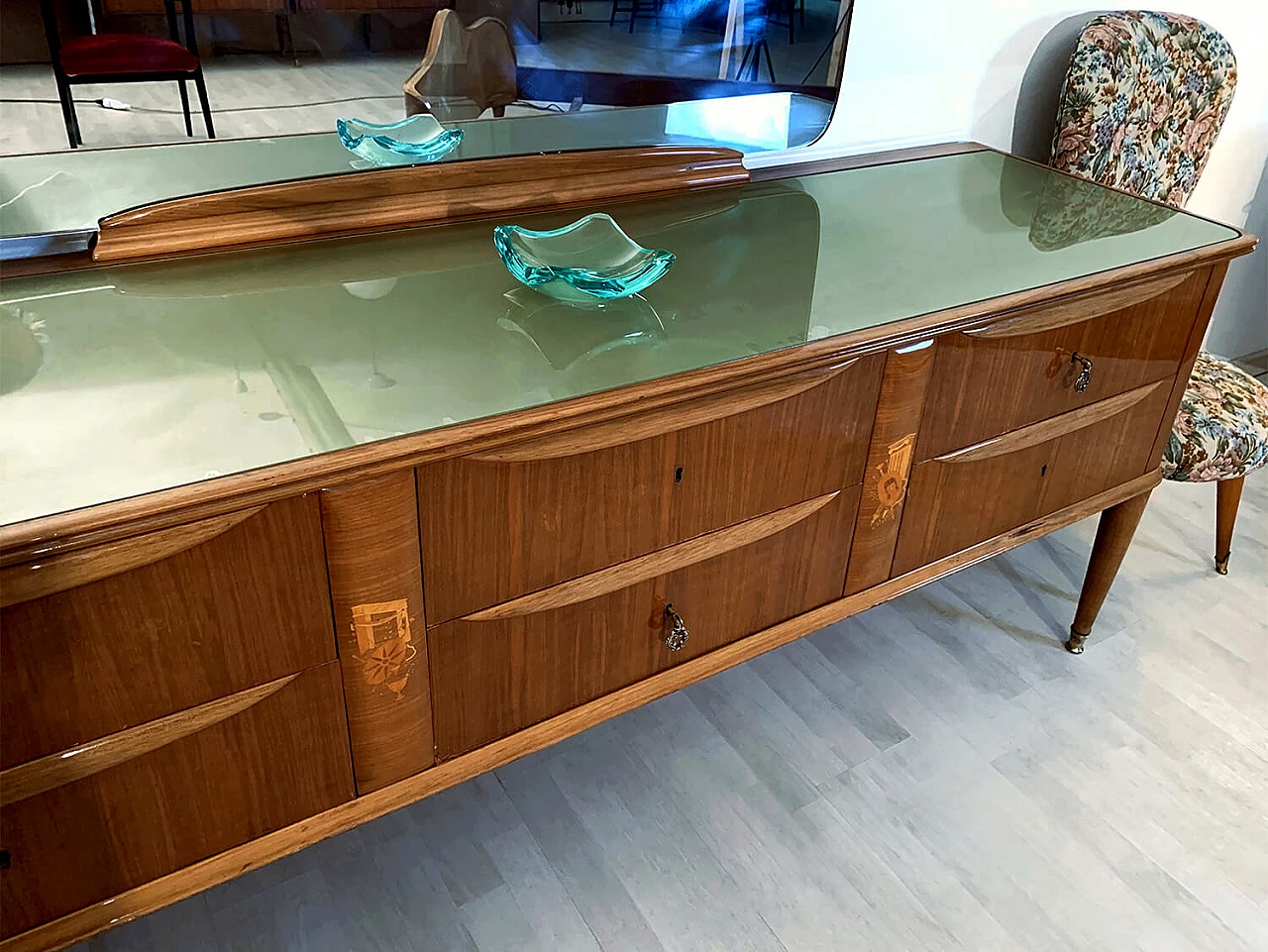 Cassettiera con specchio di Paolo Buffa, anni '50 1380280