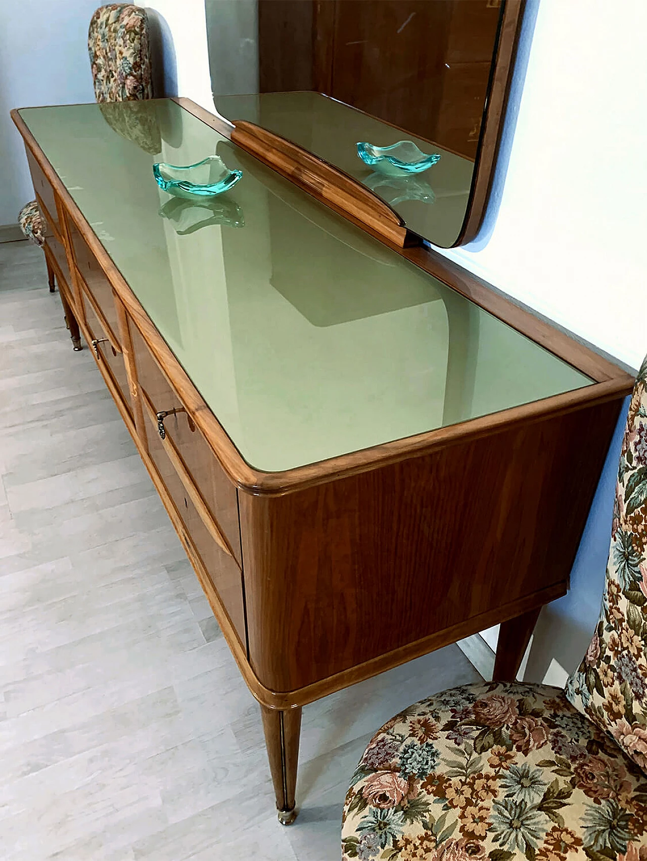 Italian Mid Century Inlaid Chest of Drawers with Mirror by Paolo Buffa, 1950s 1380281