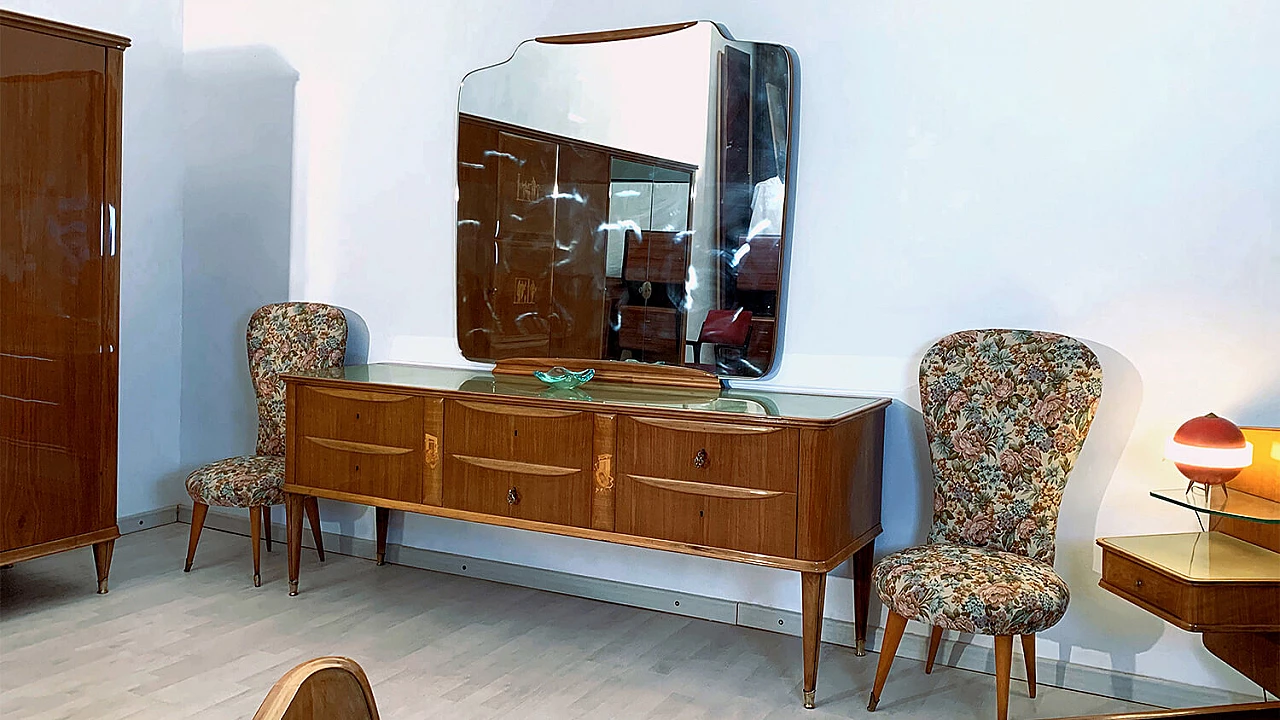 Italian Mid Century Inlaid Chest of Drawers with Mirror by Paolo Buffa, 1950s 1380287