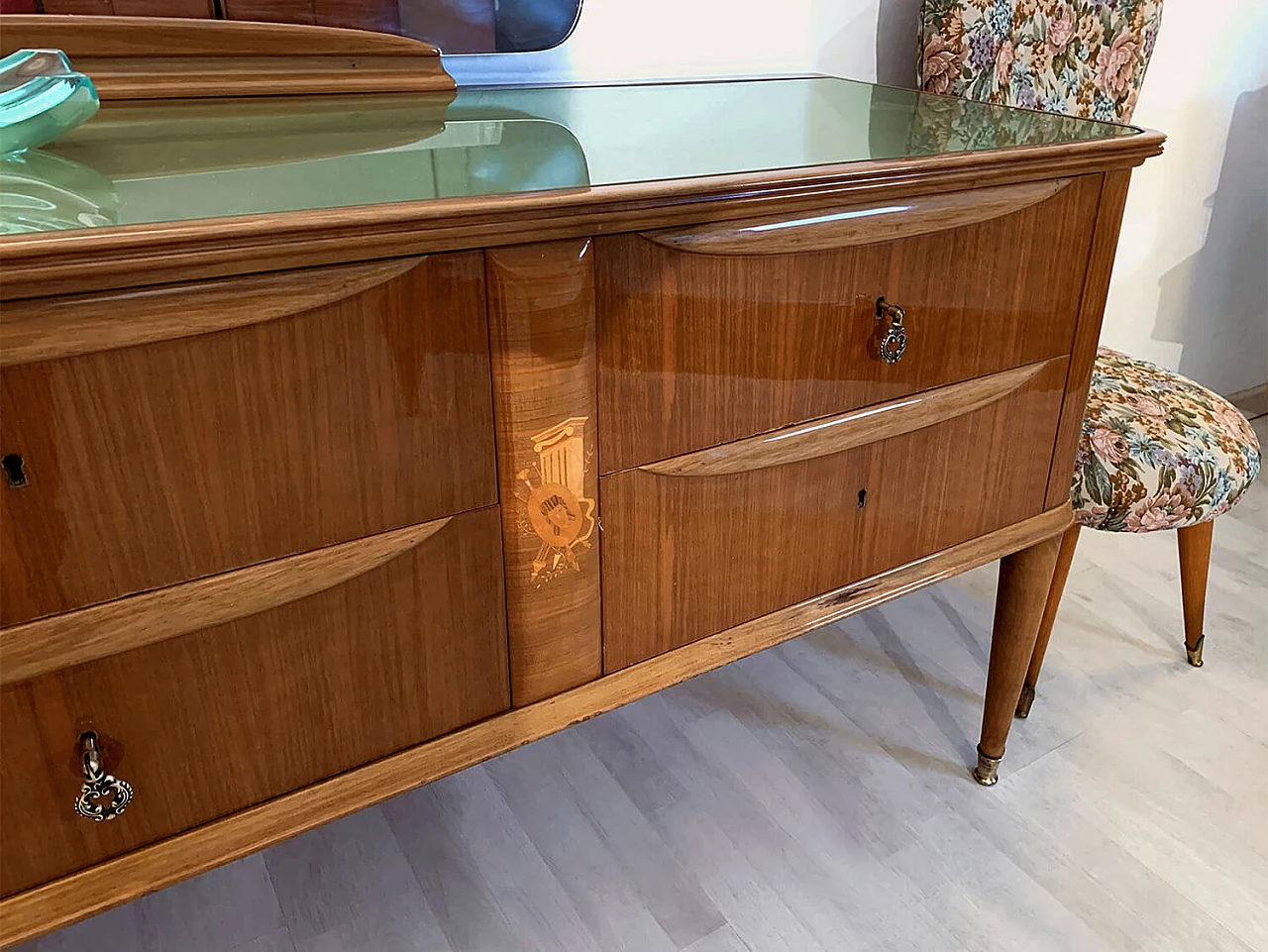 Italian Mid Century Inlaid Chest of Drawers with Mirror by Paolo Buffa, 1950s 1380295