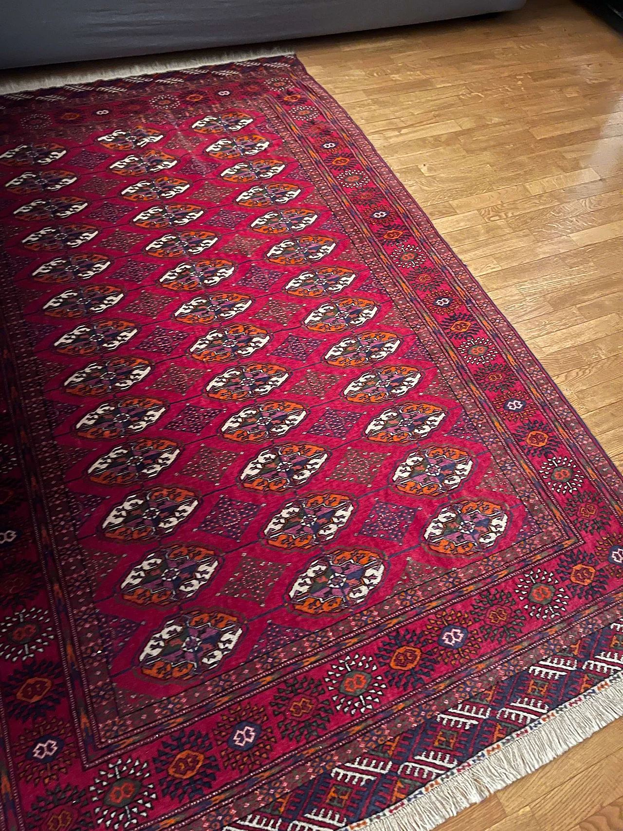ラグ・カーペット Bukhara rugs Hand-knotted Bukhara carpet from Turkmenistan, 1994 | intOndo