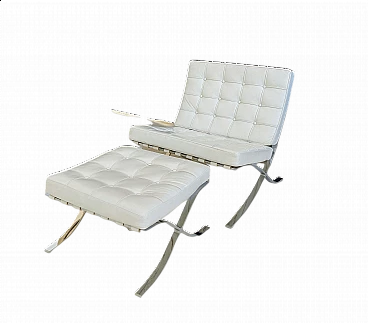 Barcelona armchair in white leather by Ludwig Mies Van Der Rohe for Alivar, 1980s