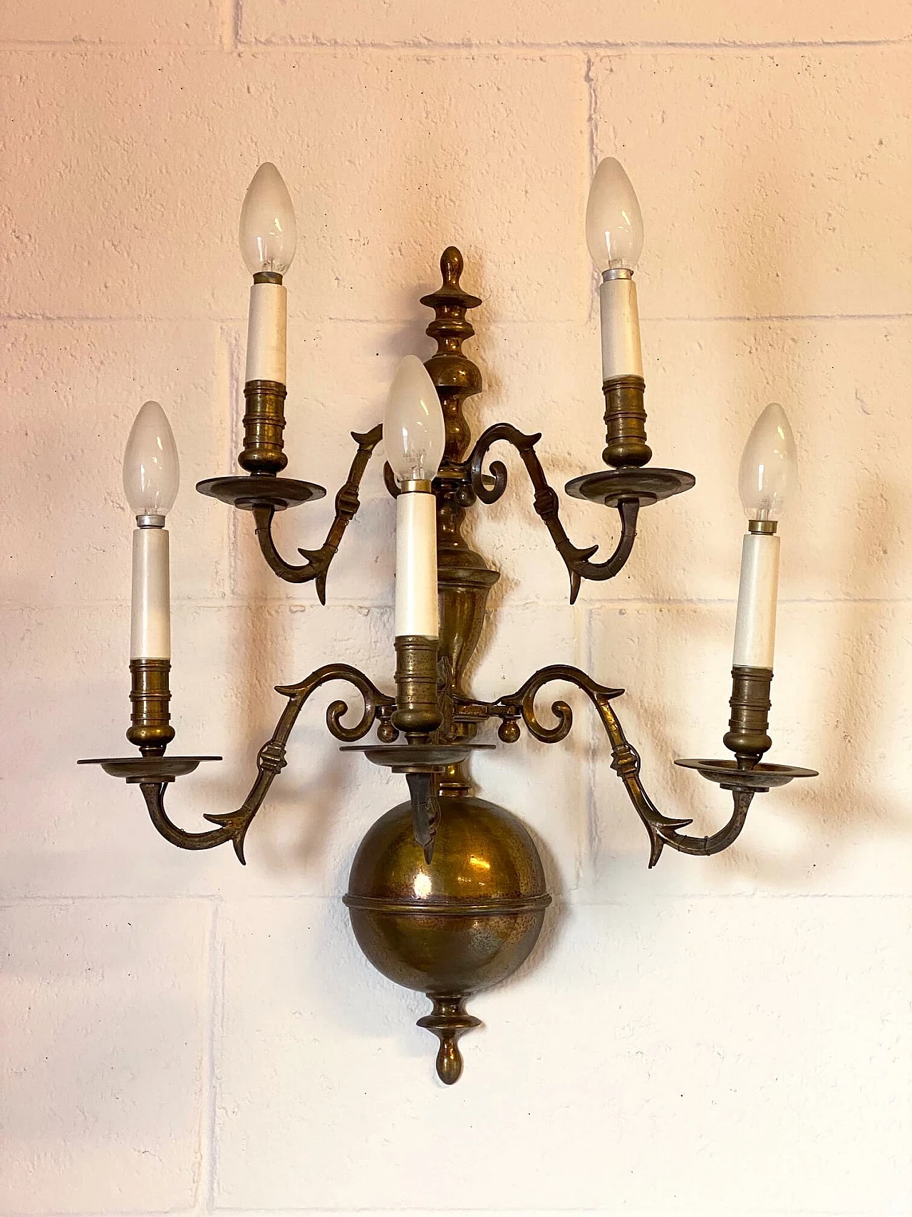 Pair of wall lamps in Flemish style, 40s 1381266