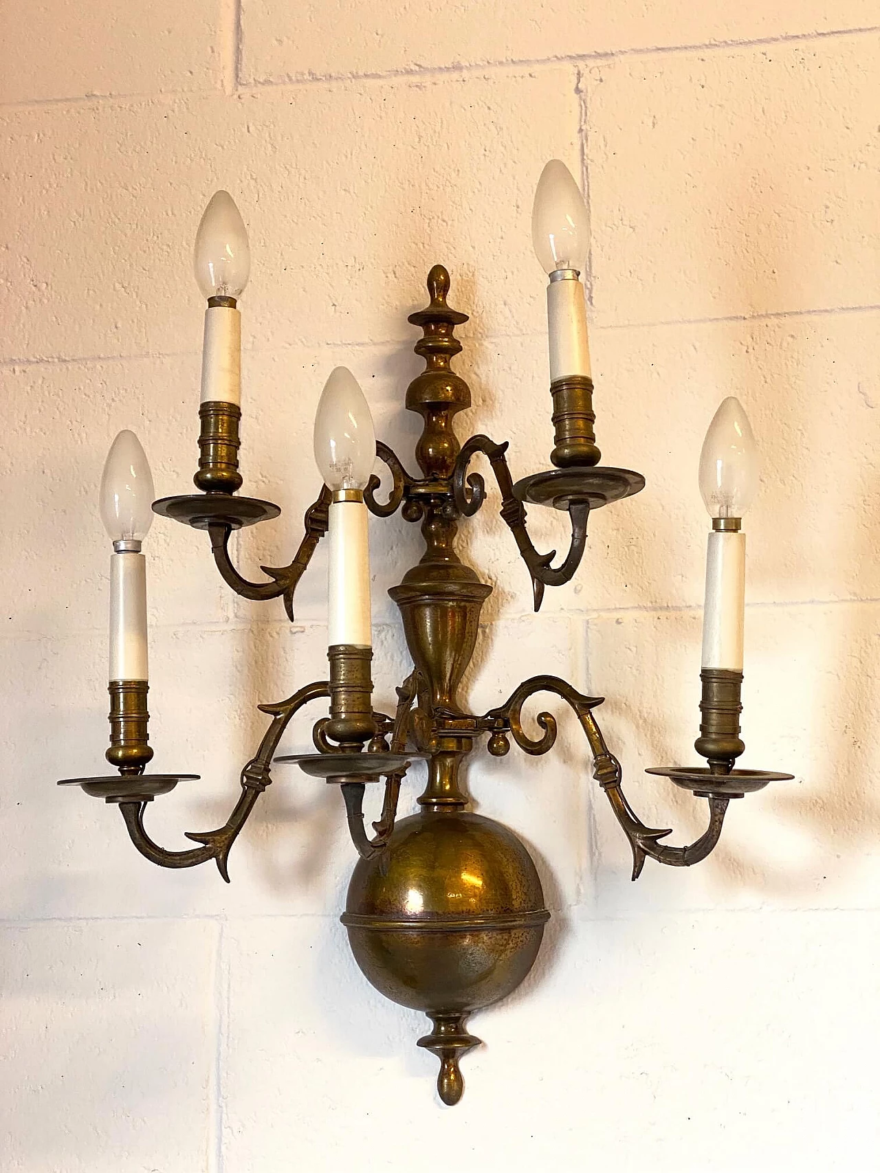 Pair of wall lamps in Flemish style, 40s 1381272