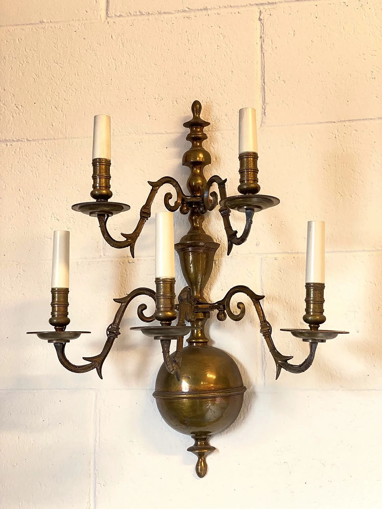 Pair of wall lamps in Flemish style, 40s 1381276