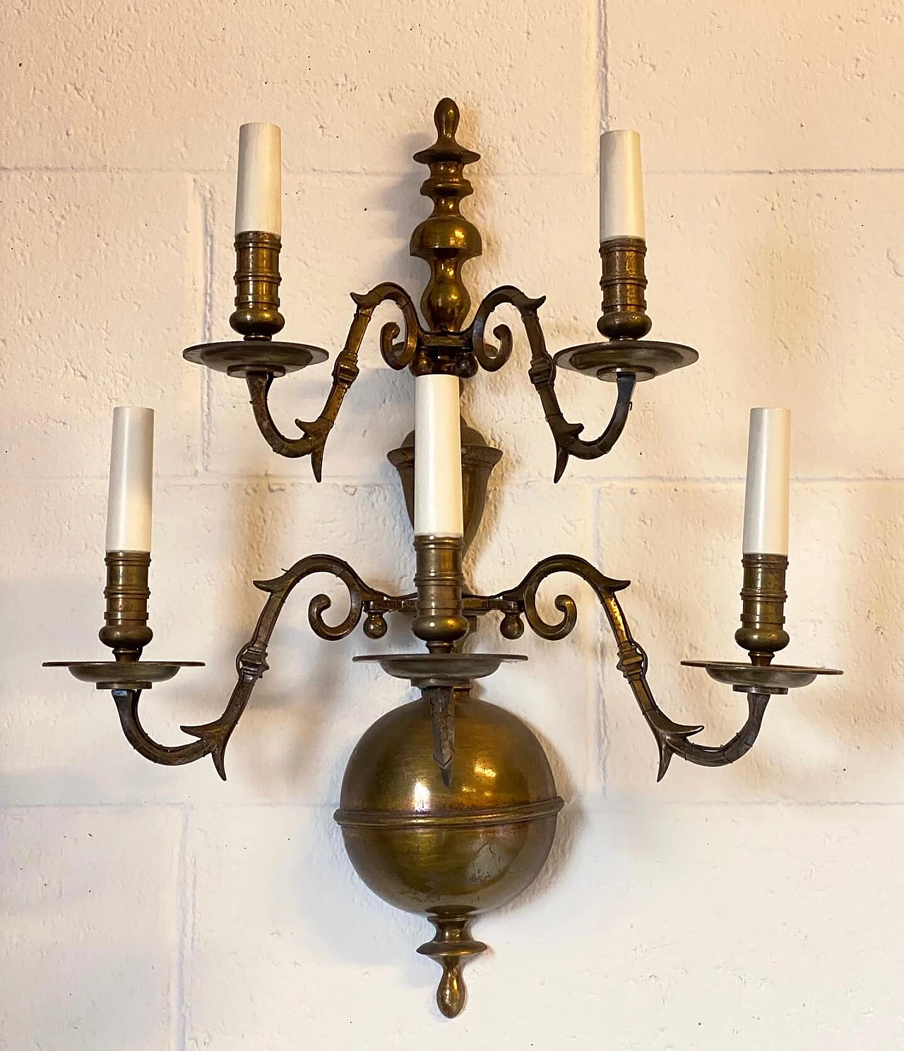 Pair of wall lamps in Flemish style, 40s 1381277