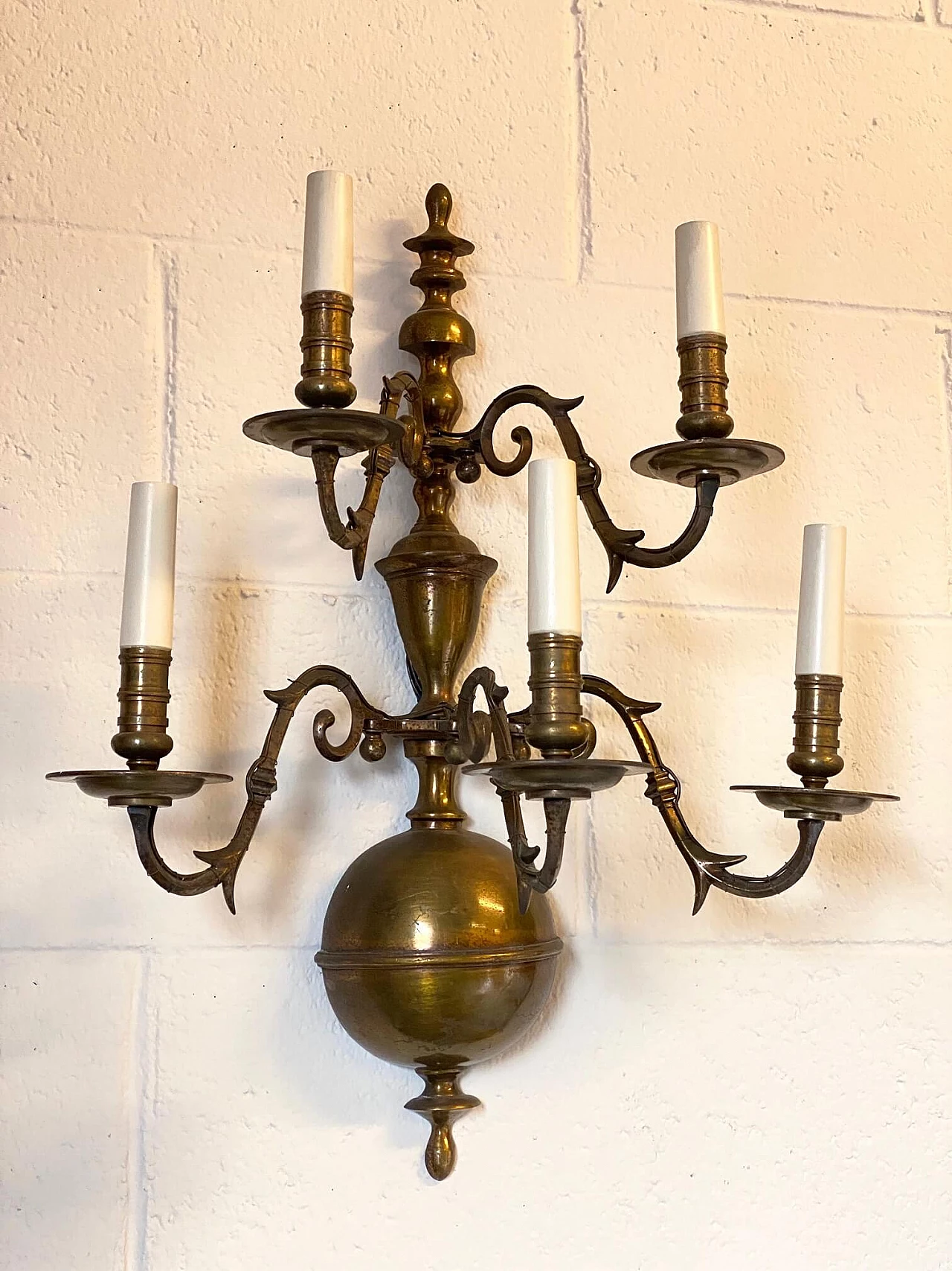Pair of wall lamps in Flemish style, 40s 1381278