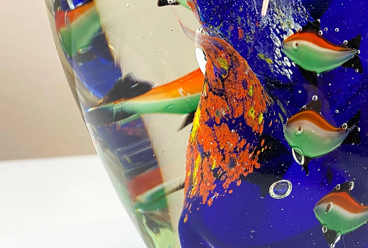 Fermacarte in vetro di Murano con acquario, anni '60 1381303